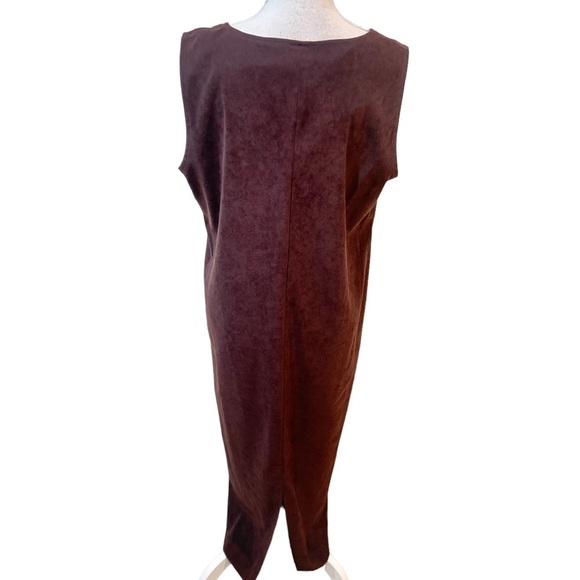 Erika faux micro suede sleeveless maxi dress in burgundy back slit size large - Picture 6 of 9